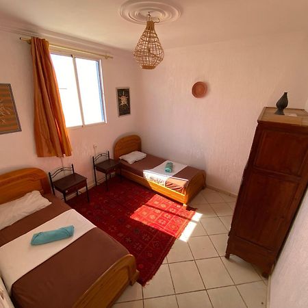 Red Carpet Surf Camp Sea, Mountain & Garden Escape Hotell Tamraght Exteriör bild