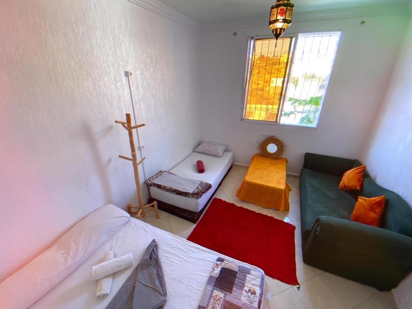 Red Carpet Surf Camp Sea, Mountain & Garden Escape Hotell Tamraght Exteriör bild