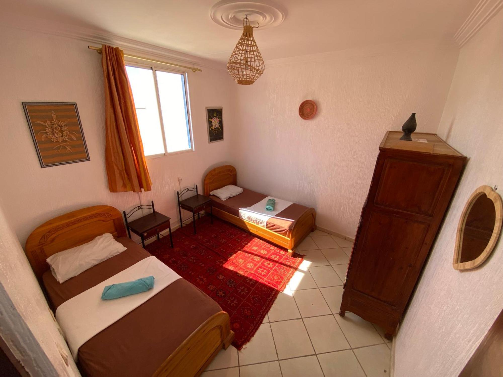 Red Carpet Surf Camp Sea, Mountain & Garden Escape Hotell Tamraght Exteriör bild